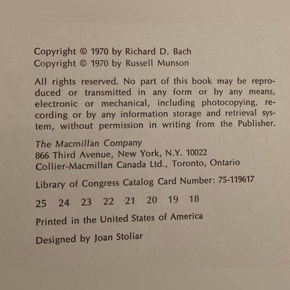 Jonathan Livingston Seagull 1970 Book - Picture 3 of 11